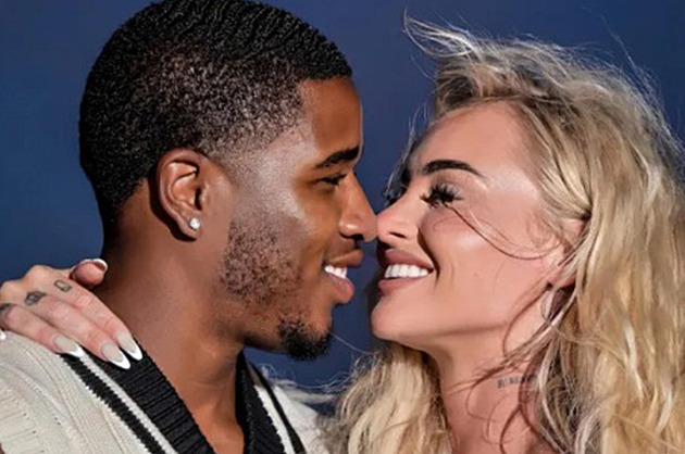 Alisha Lehmannová se na dovolené u moře zasnoubila. Vezme si hvězdu Love Islandu