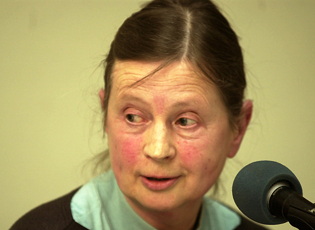Zemřela zakladatelka české experimentální prózy Věra Linhartová. Žila v Paříži