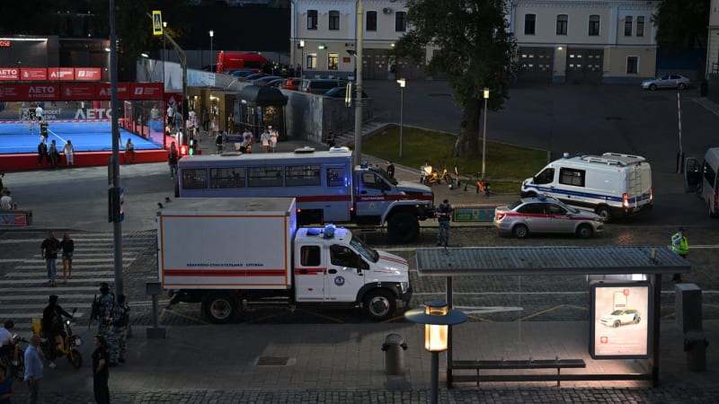 Exploze luxusní restaurace v Moskvě: Bombu podle úřadů odpálila žena, na místě jsou mrtví