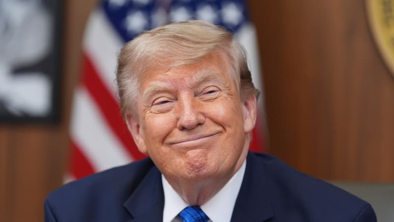 Trump chce omezit „porodní turistiku“: Dítě narozené v USA by nemuselo získat občanství