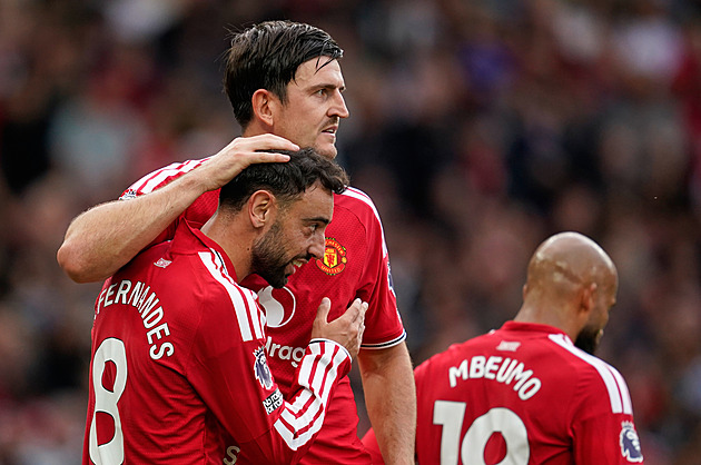 ONLINE: Everton hraje s Manchesterem United, pak derby Arsenal – Chelsea