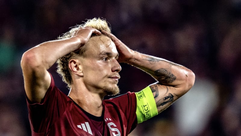 GLOSA: Hanba, hanba, hanba. Sparta chřadne, musí přijít změny. Tahle bída sama nepřejde