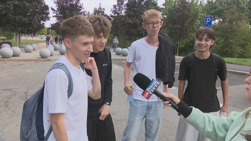 S pornografií se děti v Česku setkávají překvapivě brzy. Odborník popsal, co mají rodiče dělat