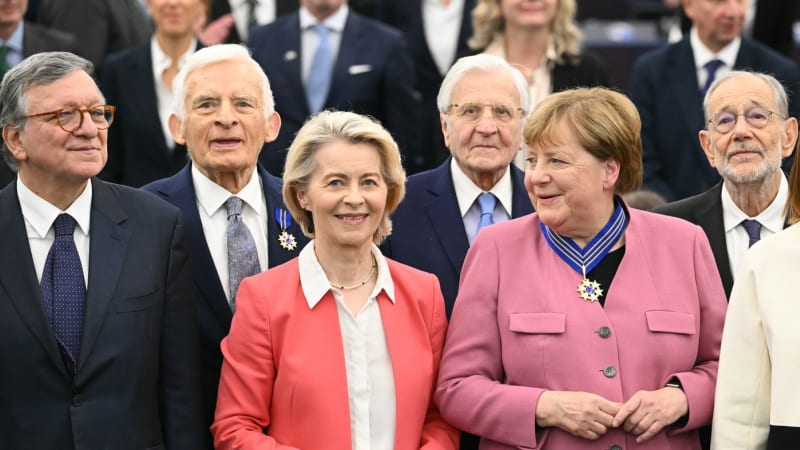 KOMENTÁŘ: Merkelová, migrace a jádro aneb Pár slov o populismu a extremismu