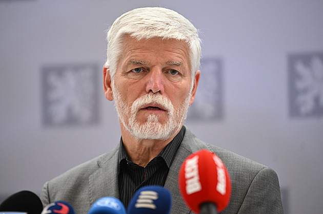 Raději na motorky než volby? Blbý signál a chyba, kritizuje opozice prezidenta Pavla