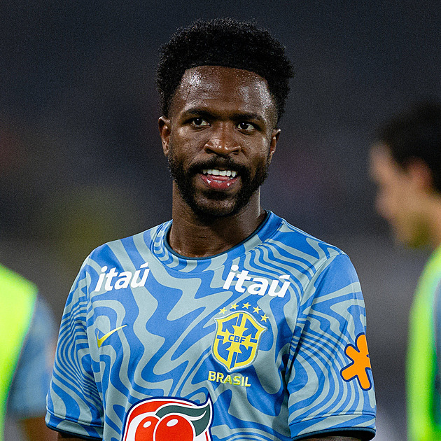 Bizarní konspirace ve fotbale. Fanoušci řeší, jestli nemá Vinícius dvojníka