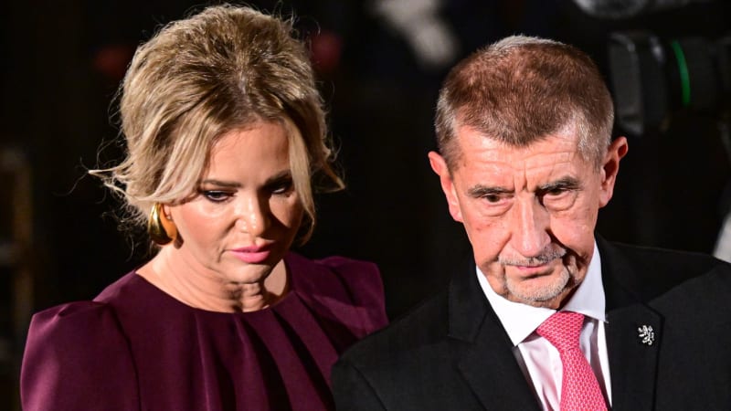 Nejlepší momenty vyznamenání: Sál bez proudu, překvapivé páry i netleskající Klaus a Babiš